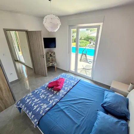 فيلة Family House Hana